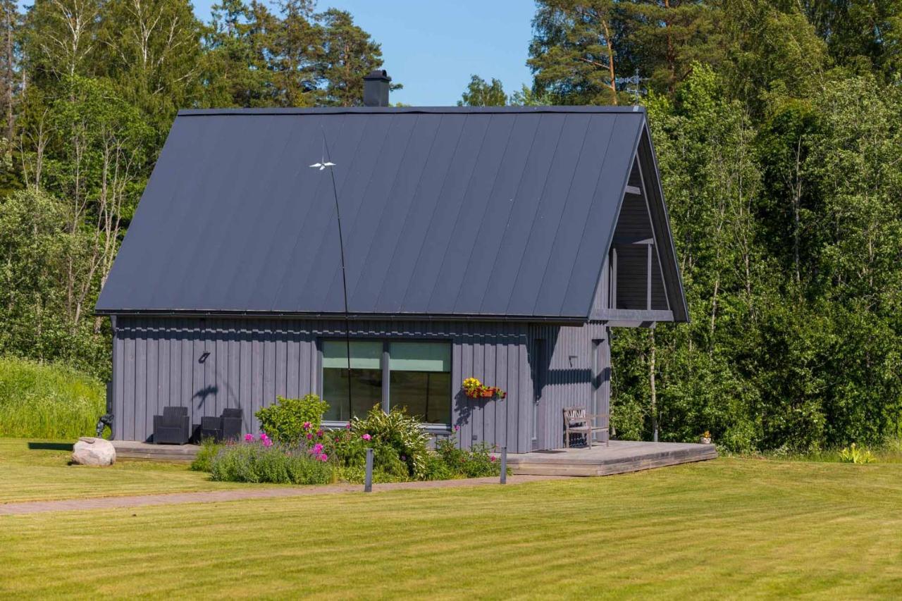 Piesta Riverside Cottage In Soomaa Region Kullimaa Extérieur photo